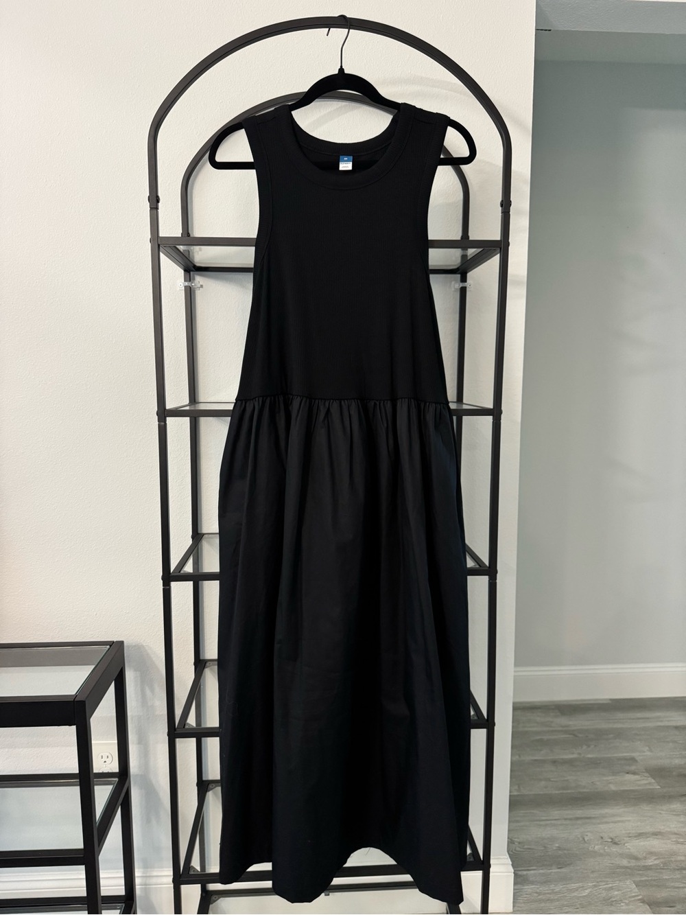 Old Navy Black Sleeveless Maxi Dress